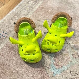 Shrek crocs